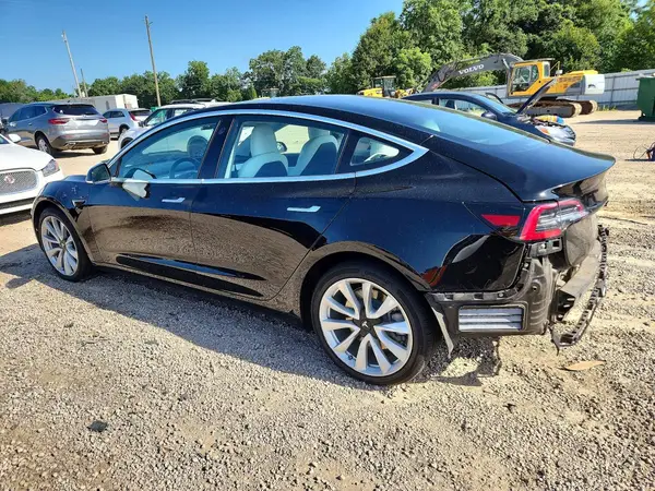 5YJ3E1EA0JF155849 2018 TESLA MODEL 3 - Image 2