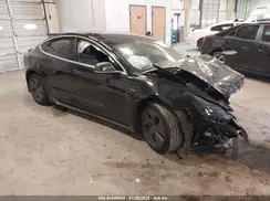 5YJ3E1EA0JF156645 2018 TESLA MODEL 3