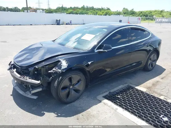 5YJ3E1EA0JF157231 2018 TESLA MODEL 3 - Image 2