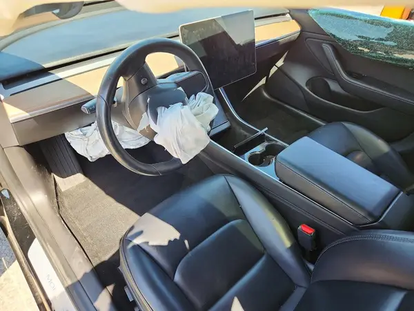 5YJ3E1EA0JF157309 2018 TESLA MODEL 3 - Image 8