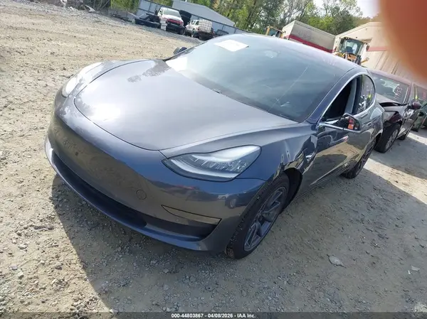 5YJ3E1EA0JF158122 2018 TESLA MODEL 3 - Image 2