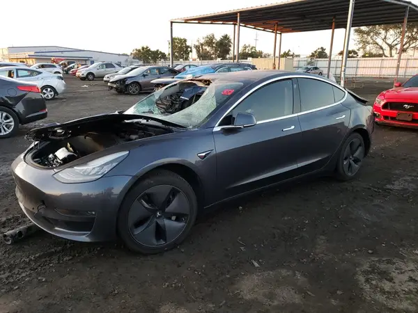 5YJ3E1EA0JF158458 2018 TESLA MODEL 3 - Image 1