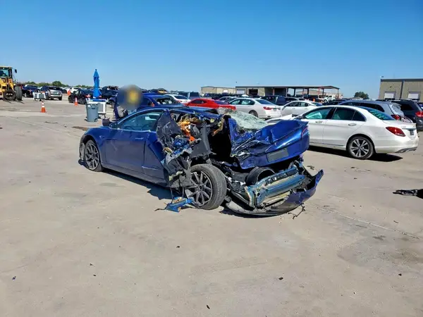 5YJ3E1EA0JF160596 2018 TESLA MODEL 3 - Image 2