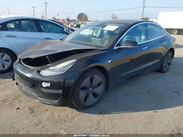 5YJ3E1EA0JF165765 2018 TESLA MODEL 3 - Image 2
