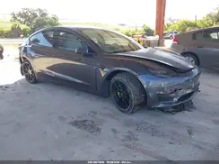 5YJ3E1EA0JF166771 2018 TESLA MODEL 3