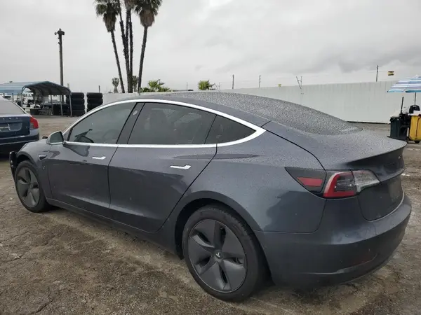 5YJ3E1EA0JF168505 2018 TESLA MODEL 3 - Image 2