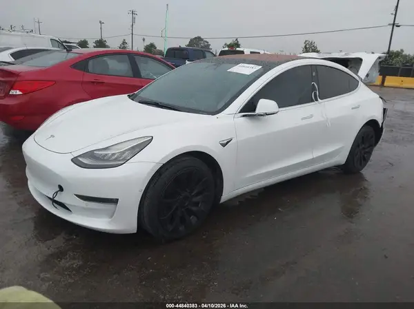 5YJ3E1EA0JF168732 2018 TESLA MODEL 3 - Image 2