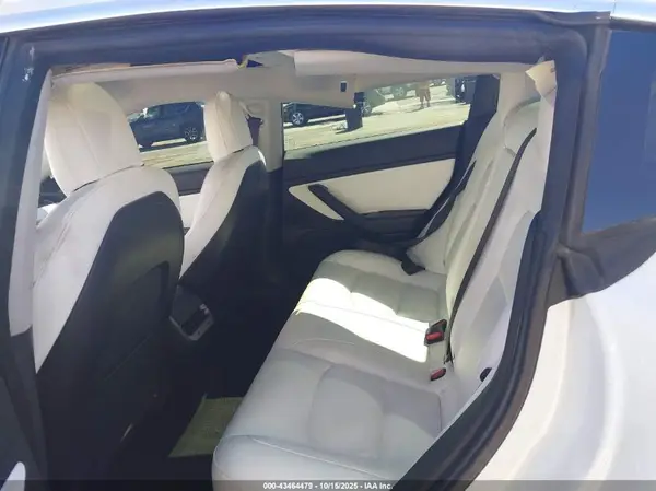 5YJ3E1EA0JF168813 2018 TESLA MODEL 3 - Image 8
