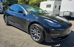 5YJ3E1EA0JF173302 2018 TESLA MODEL 3