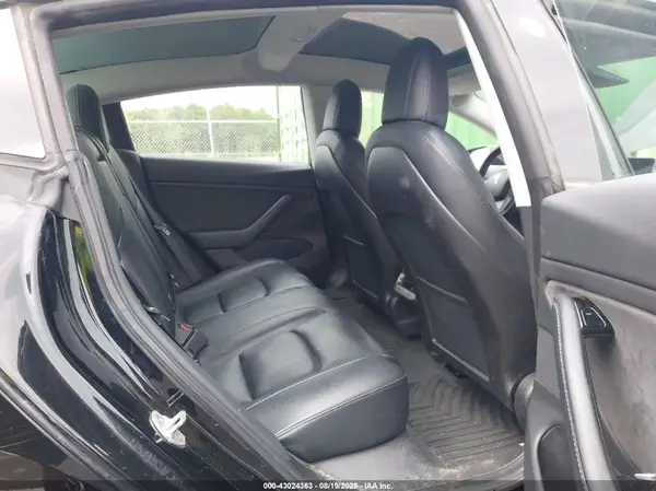 5YJ3E1EA0JF176040 2018 TESLA MODEL 3 - Image 8