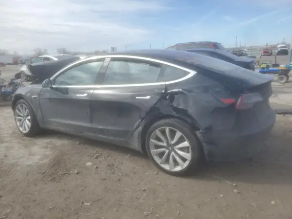 5YJ3E1EA0JF179410 2018 TESLA MODEL 3 - Image 2