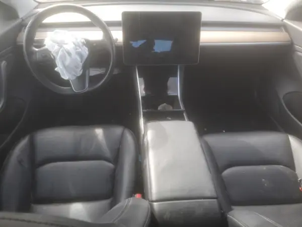 5YJ3E1EA0JF179410 2018 TESLA MODEL 3 - Image 8