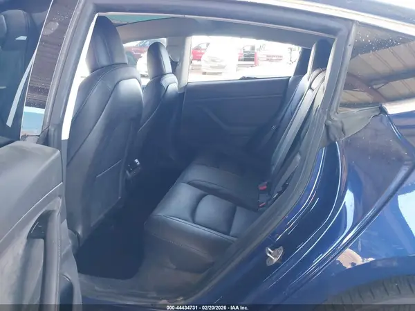 5YJ3E1EA0KF190411 2019 TESLA MODEL 3 - Image 8
