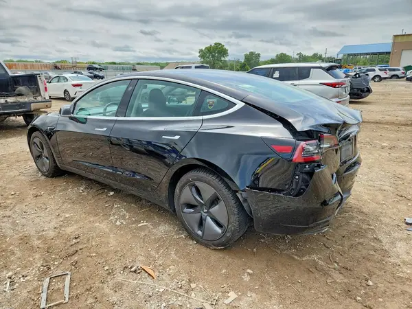 5YJ3E1EA0KF193034 2019 TESLA MODEL 3 - Image 2