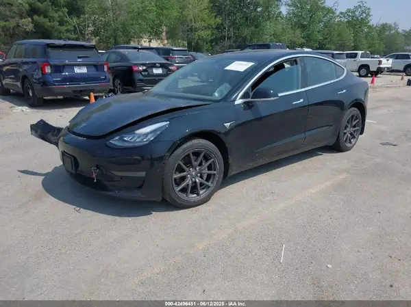 5YJ3E1EA0KF296440 2019 TESLA MODEL 3 - Image 2