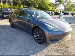 5YJ3E1EA0KF298348 2019 TESLA MODEL 3