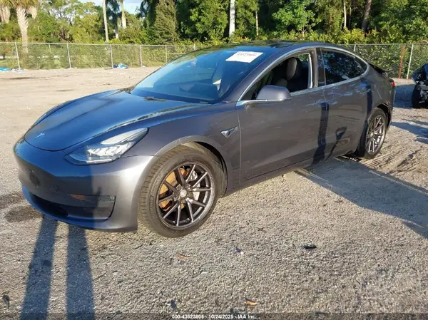5YJ3E1EA0KF298348 2019 TESLA MODEL 3 - Image 2