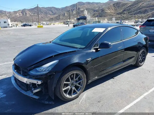 5YJ3E1EA0KF304732 2019 TESLA MODEL 3 - Image 2