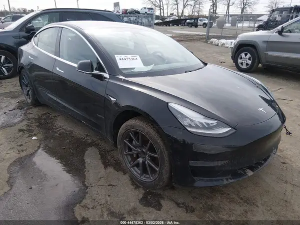5YJ3E1EA0KF305511 2019 TESLA MODEL 3 - Image 1