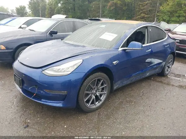 5YJ3E1EA0KF309137 2019 TESLA MODEL 3 - Image 2