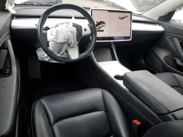 5YJ3E1EA0KF310577 2019 TESLA MODEL 3 - Image 8