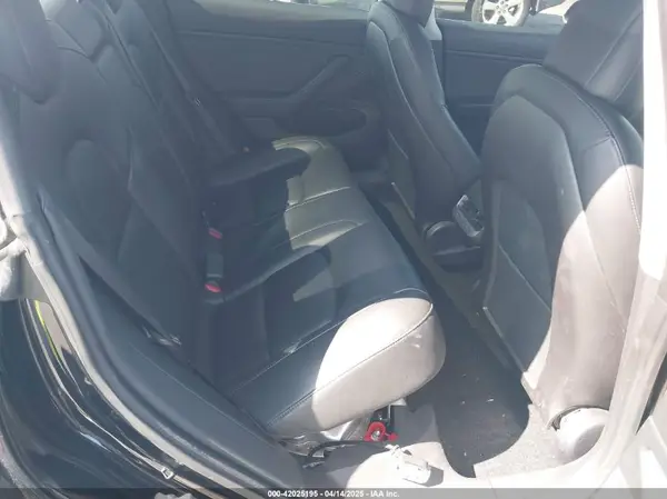 5YJ3E1EA0KF317058 2019 TESLA MODEL 3 - Image 8