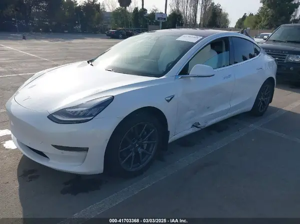 5YJ3E1EA0KF322776 2019 TESLA MODEL 3 - Image 2