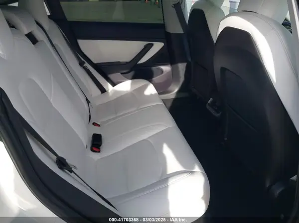 5YJ3E1EA0KF322776 2019 TESLA MODEL 3 - Image 8