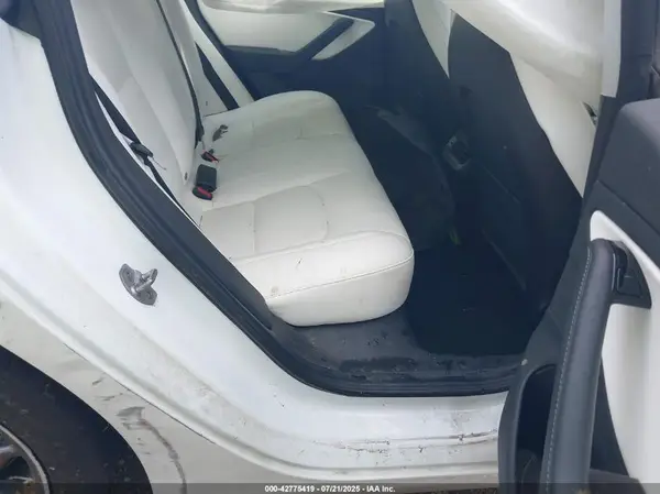 5YJ3E1EA0KF332515 2019 TESLA MODEL 3 - Image 8