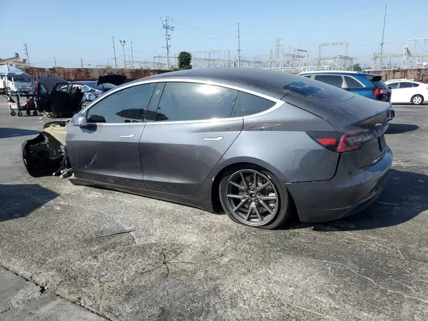 5YJ3E1EA0KF356426 2019 TESLA MODEL 3 - Image 2
