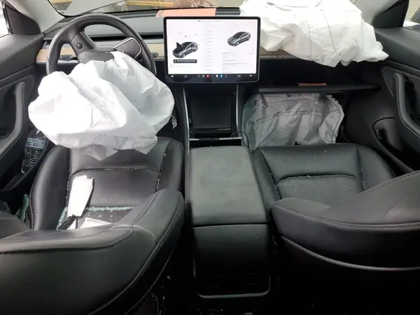 5YJ3E1EA0KF357639 2019 TESLA MODEL 3 - Image 8