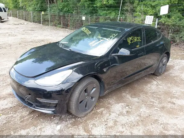 5YJ3E1EA0KF361870 2019 TESLA MODEL 3 - Image 2