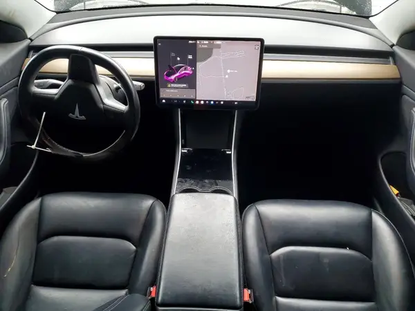 5YJ3E1EA0KF397641 2019 TESLA MODEL 3 - Image 8