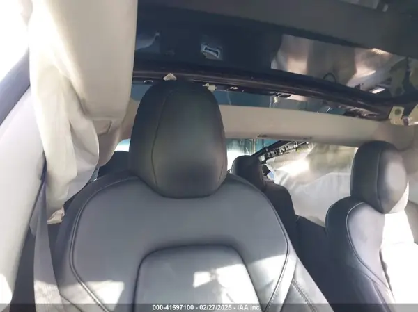 5YJ3E1EA0KF399082 2019 TESLA MODEL 3 - Image 8