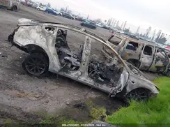 5YJ3E1EA0KF399695 2019 TESLA MODEL 3