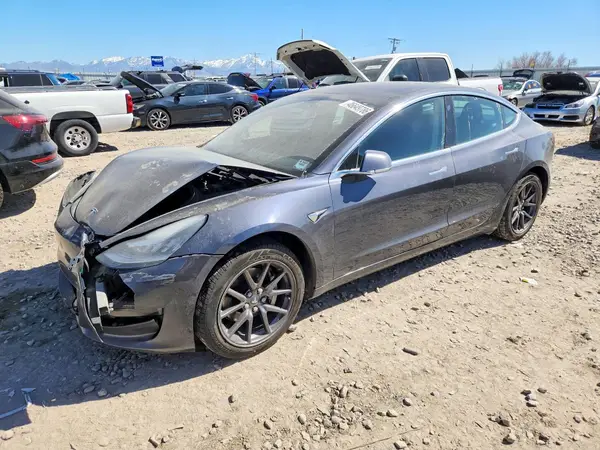 5YJ3E1EA0KF400182 2019 TESLA MODEL 3 - Image 1