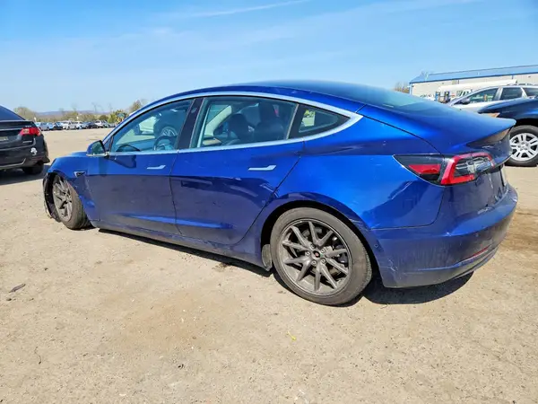 5YJ3E1EA0KF400960 2019 TESLA MODEL 3 - Image 2