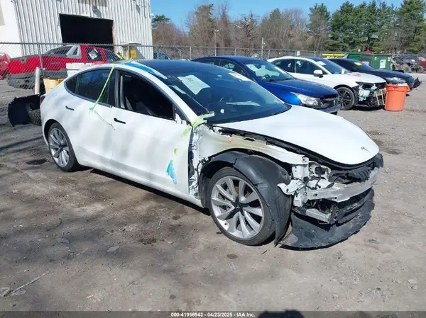 5YJ3E1EA0KF402451 2019 TESLA MODEL 3 - Image 1