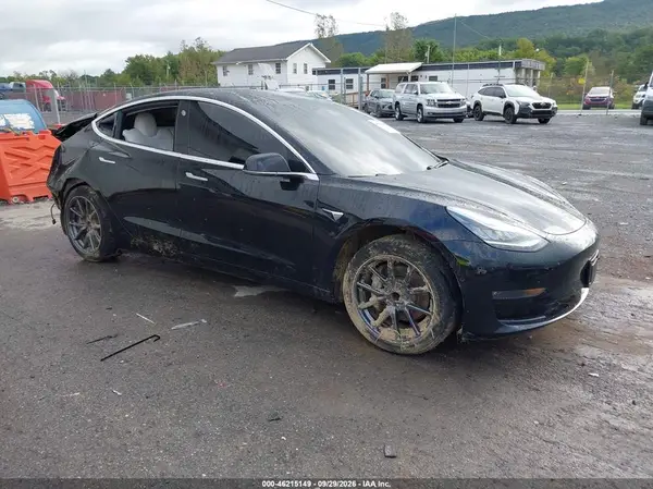 5YJ3E1EA0KF402711 2019 TESLA MODEL 3 - Image 1