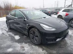 5YJ3E1EA0KF403017 2019 TESLA MODEL 3
