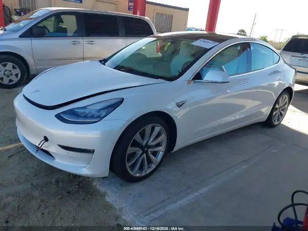 5YJ3E1EA0KF407679 2019 TESLA MODEL 3 - Image 2