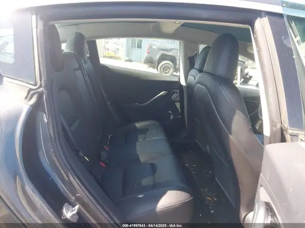5YJ3E1EA0KF411103 2019 TESLA MODEL 3 - Image 8