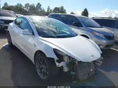 5YJ3E1EA0KF415992 2019 TESLA MODEL 3