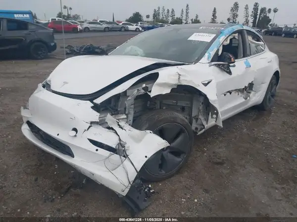 5YJ3E1EA0KF416785 2019 TESLA MODEL 3 - Image 2