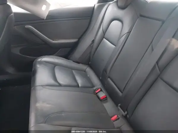 5YJ3E1EA0KF416785 2019 TESLA MODEL 3 - Image 8