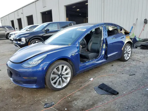 5YJ3E1EA0KF417452 2019 TESLA MODEL 3 - Image 1