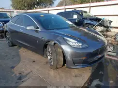 5YJ3E1EA0KF435319 2019 TESLA MODEL 3