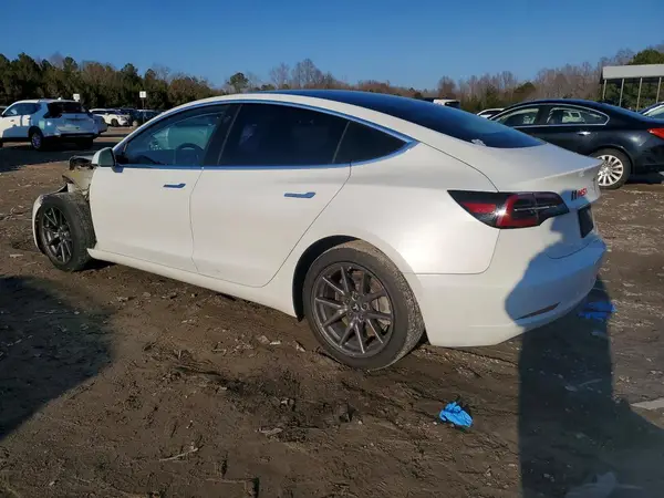 5YJ3E1EA0KF436597 2019 TESLA MODEL 3 - Image 2