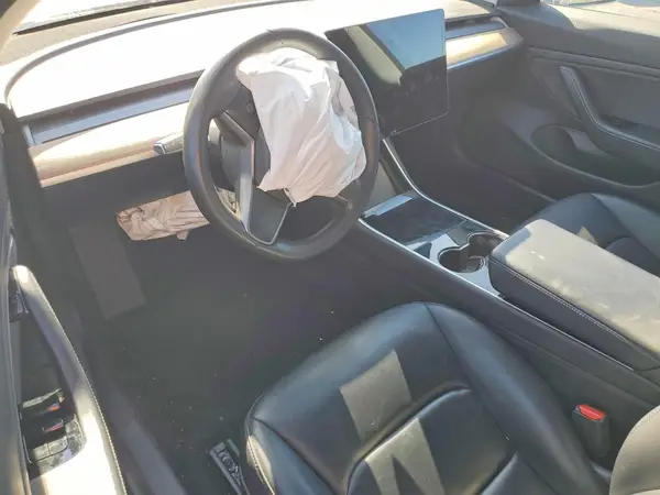 5YJ3E1EA0KF437880 2019 TESLA MODEL 3 - Image 8