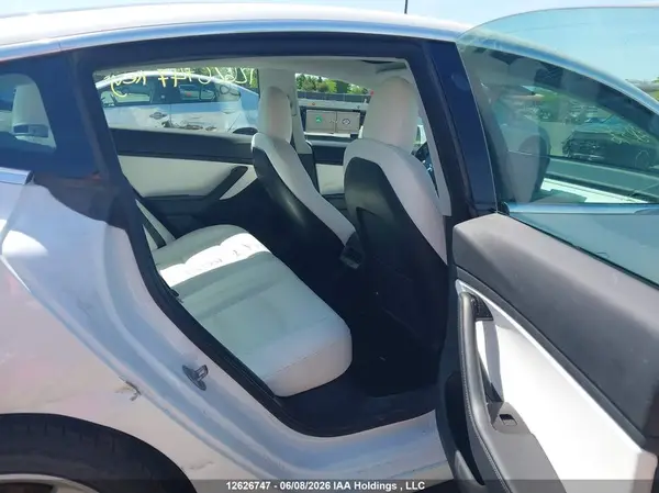 5YJ3E1EA0KF438396 2019 TESLA MODEL 3 - Image 8